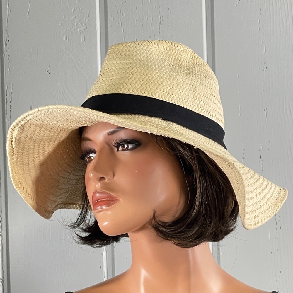 *Zara Women’s Floppy Sun/Summer Wide Brim Hat